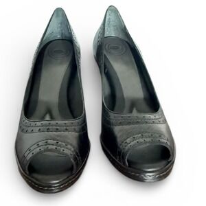 Nurture by Lamaze Sally Black Leather Peep Toe‎ Wingtip Heels Shoes Size 6